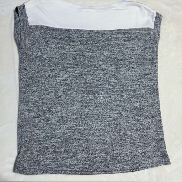 GAP Gray and White Women's Knit Top - Picture 4 of 4